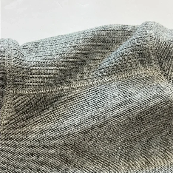 G.H. Bass & Co. Gray Crewneck Sweater - Picture 4 of 7